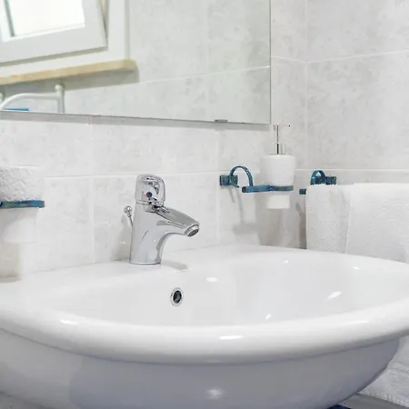 Corallo House Konukevi