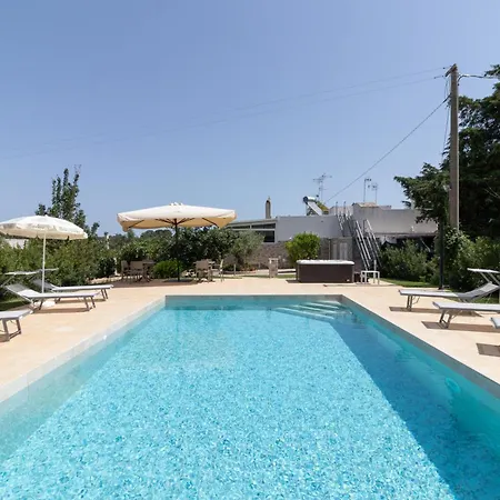 Corallo House 3* بولينيانو آ ماري
