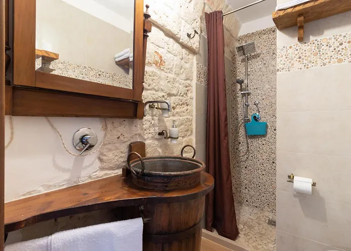 בית הארחה Corallo House 3*